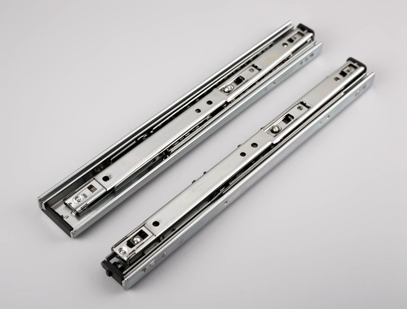 Pair of full extension ball bearing drawer runners, 450 mm